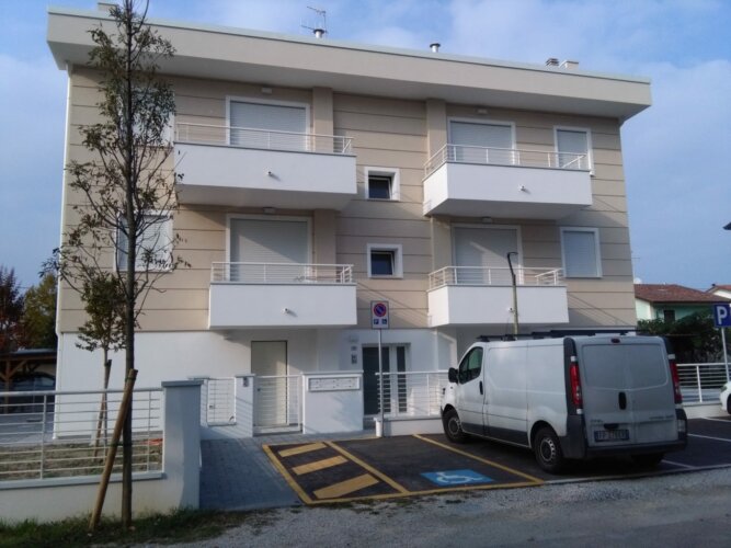 Palazzina Viale Tiziano Valverde di Cesenatico